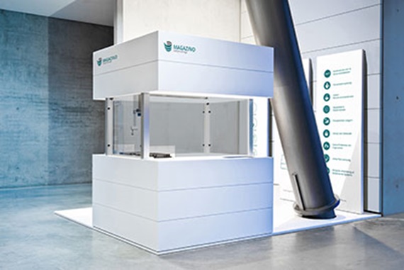 Order picking robots with linear drives