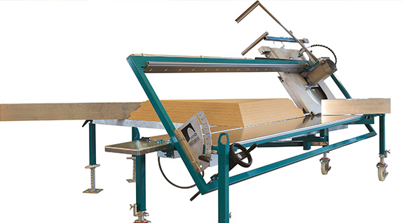Pit saw for insulation materials